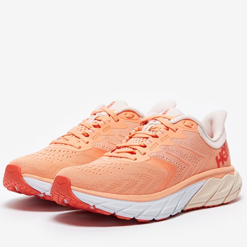 Hoka One One_Arahi5_US 8_Cantaloupe